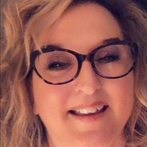 Meet your Posher, Vicki